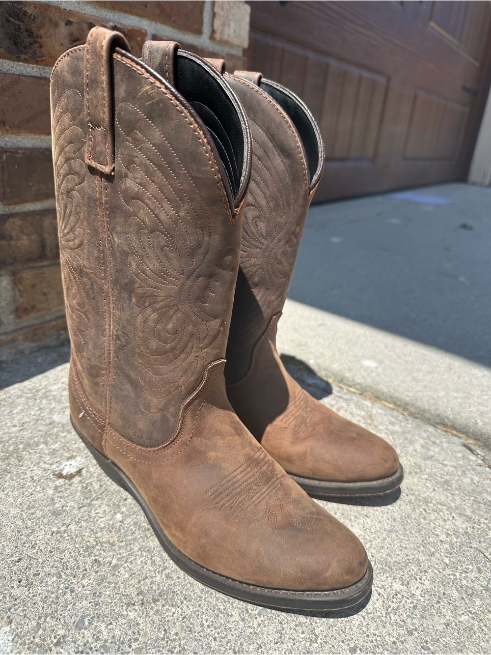 Women’s Brown Western Cowboy Boots  - Classic Pull-On Style